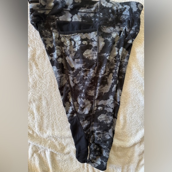 Athleta Running Capri - Picture 5 of 7